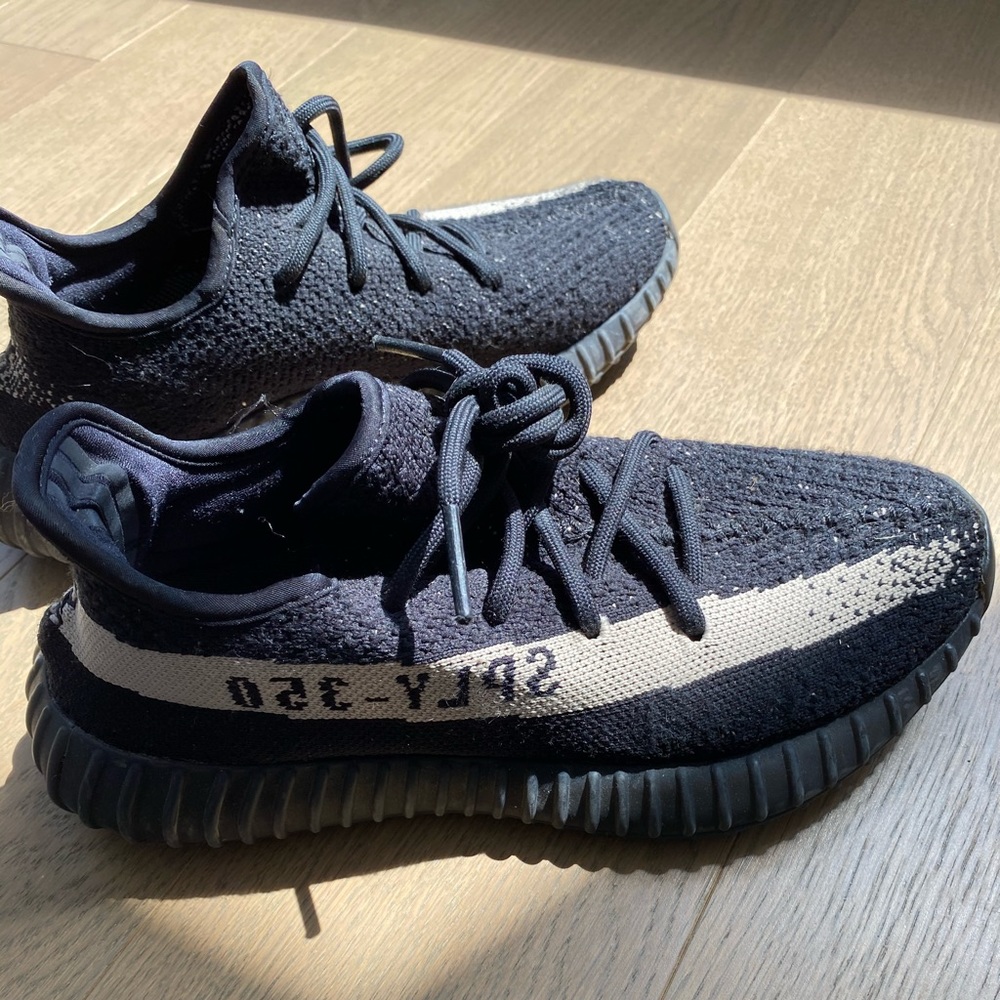 YEEZY Men Size 5 - Black and Tan